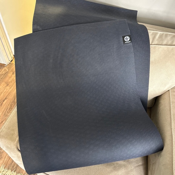 Manduka yoga mat - Picture 1 of 3